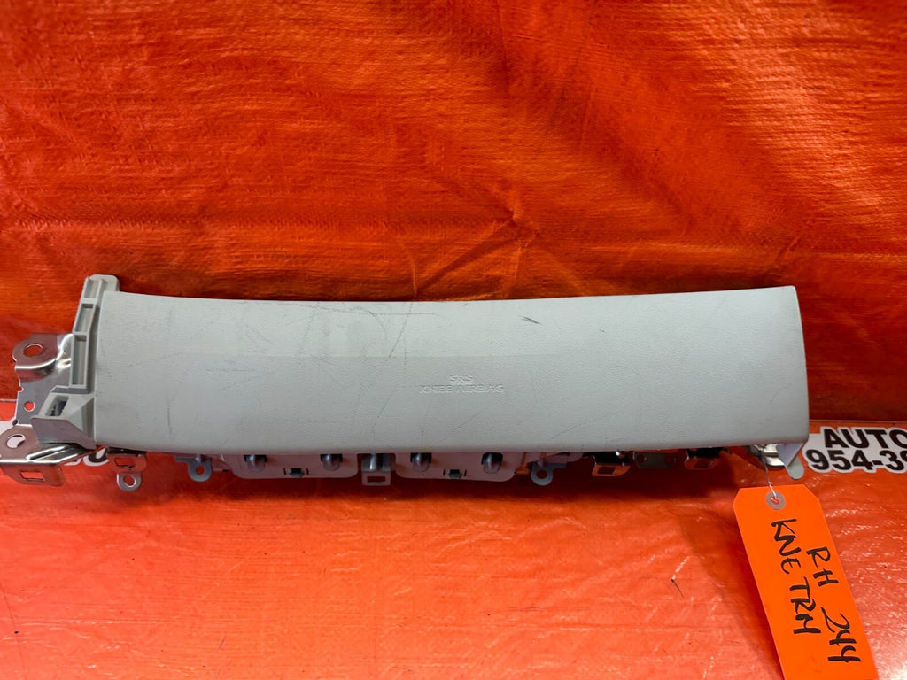 2009 09 LEXUS ES350   PASSENGER RIGHT KNEE TRIM PLASTIC UNIT   GRAY   OEM #2446