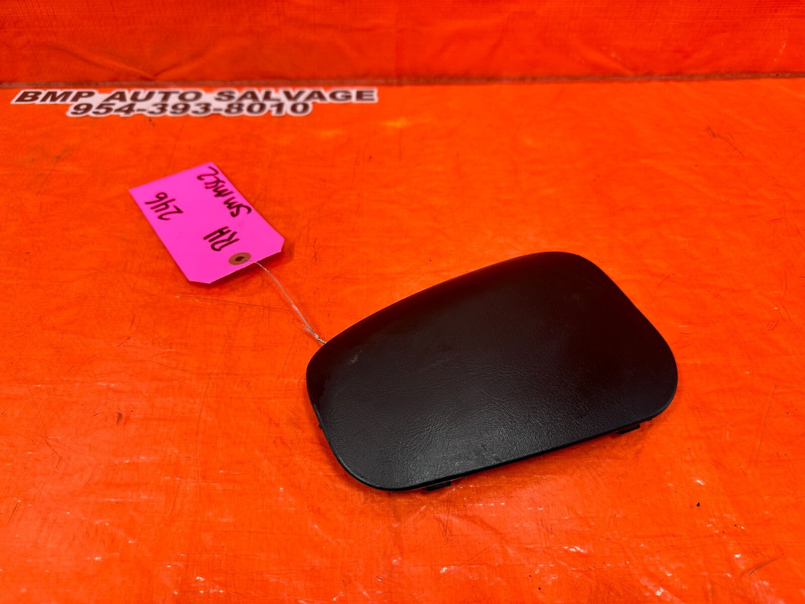 94 01 ACURA INTEGRA 2D RIGHT REAR SHOCK ABSORBER PLASTIC TRIM COVER OEM 460