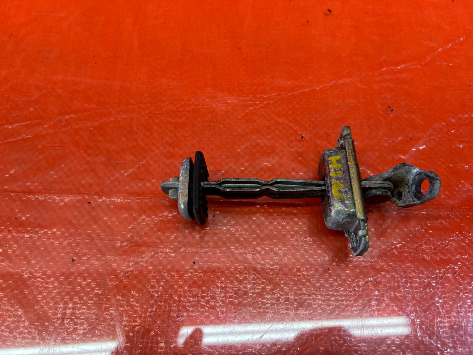 96 00 HONDA CIVIC COUPE & HATCH PASSENGER RIGHT DOOR CHECKER HINGE ARM OEM #1255