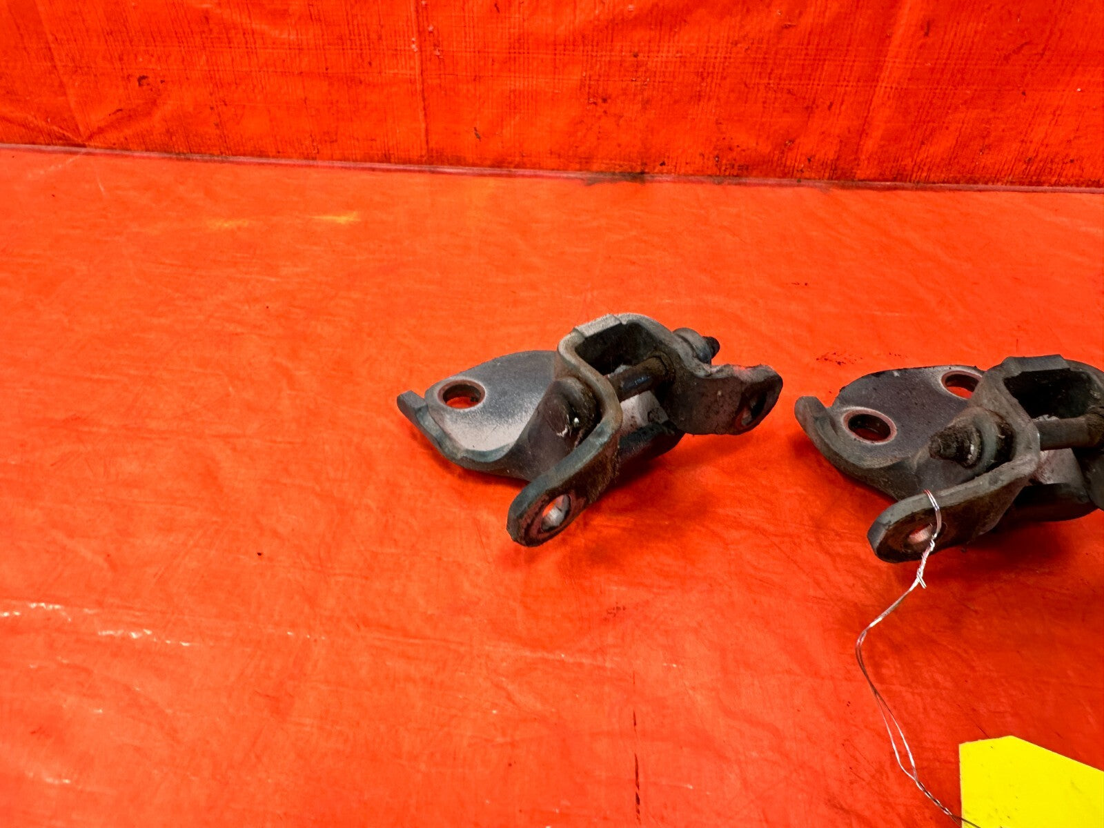 93 97 HONDA DEL SOL   DRIVER LEFT FRONT DOOR HINGE SET UPPER LOWER   OEM 2952