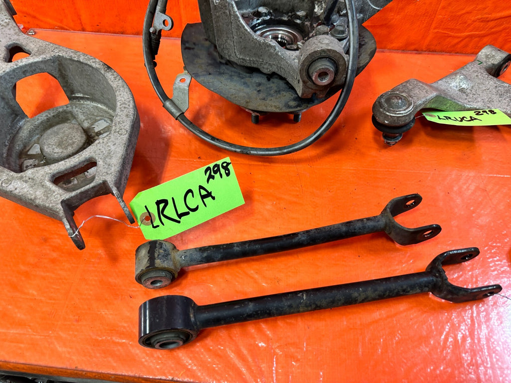 03 07 INFINITI G35 COUPE   LEFT REAR SPINDLE KNUCKLE HUB W/ ALL CONTROL ARMS 29812