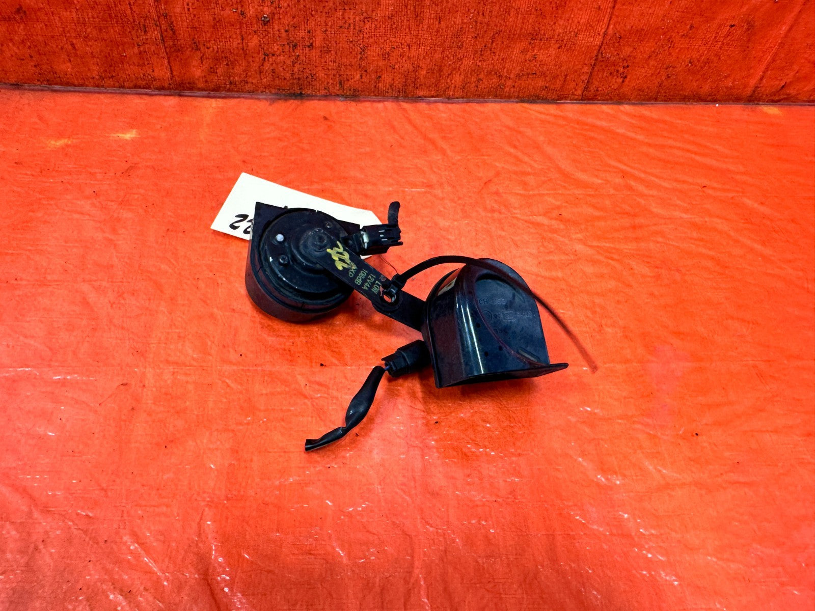 04 08 ACURA TSX   HORN SET / HIGH AND LOW NOTE HORNS   OEM FACTORY #3221