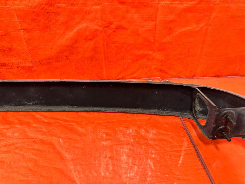 94 01 ACURA INTEGRA REAR BUMPER TAIL LIGHT LAMP GATE TRIM UPPER SKIRT PANEL #28117
