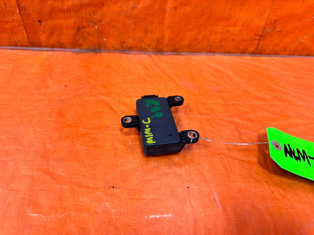 2013 13  HYUNDAI GENESIS COUPE TRACK   YAW RATE SENSOR / YAW SENSOR 95690 3J1004