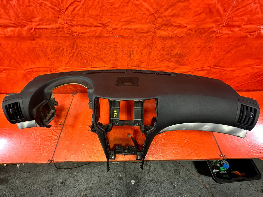 08 15 INFINITI G37 Q60 FRONT DASHBOARD DASH PANEL   MINT    BLACK OEM #3291