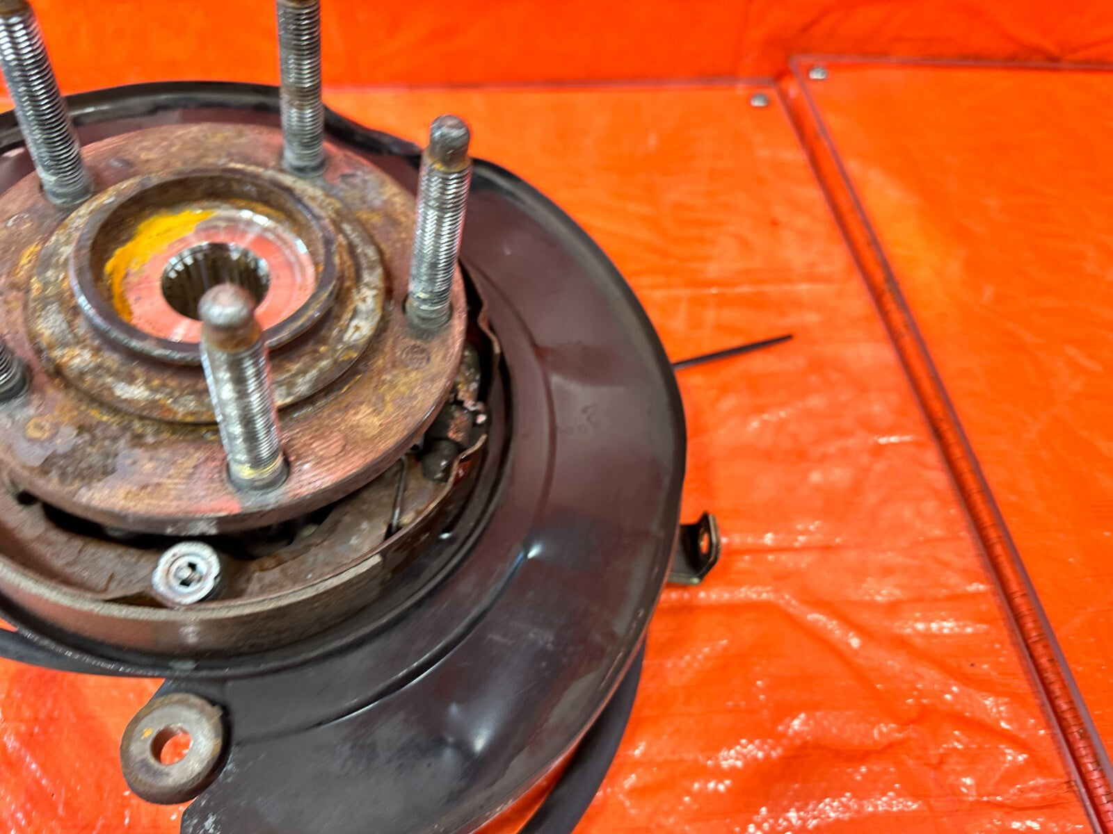 03 06 LANCER EVOLUTION VIII 8 EVO IX 9   RIGHT REAR  SPINDLE KNUCKLE HUB6