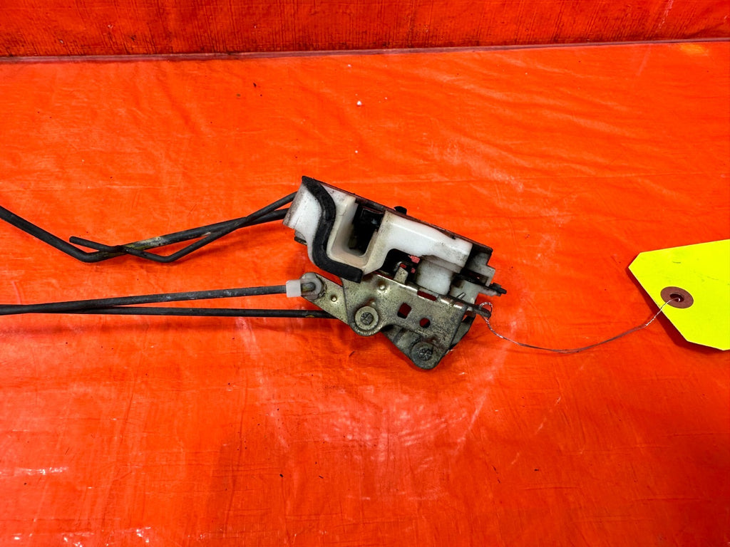 1989 89 HONDA CRX DX SI PASSENGER RIGHT   NON POWER   DOOR LOCK ACTUATOR OEM 2777