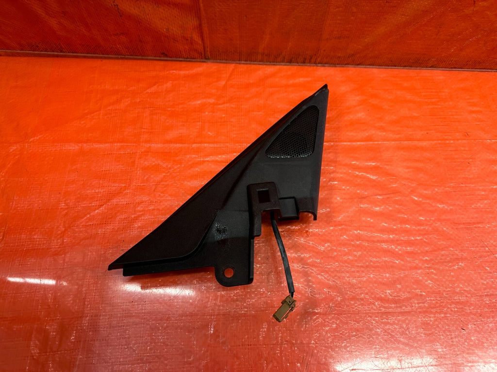08 15 INFINITI G37 & Q60    PASSENGER RIGHT TWEETER W/ GARNISH TRIM   OEM #2320