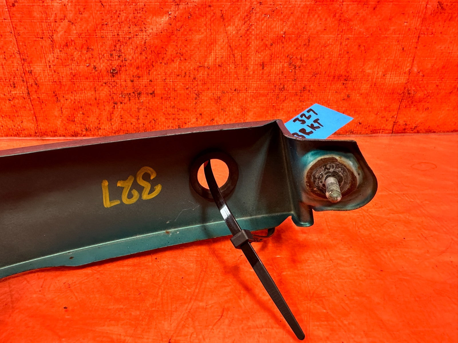 92 95 HONDA CIVIC 2D COUPE   DRIVER LEFT REAR TAIL LIGHT LAMP COVER TRIM OEM 3275