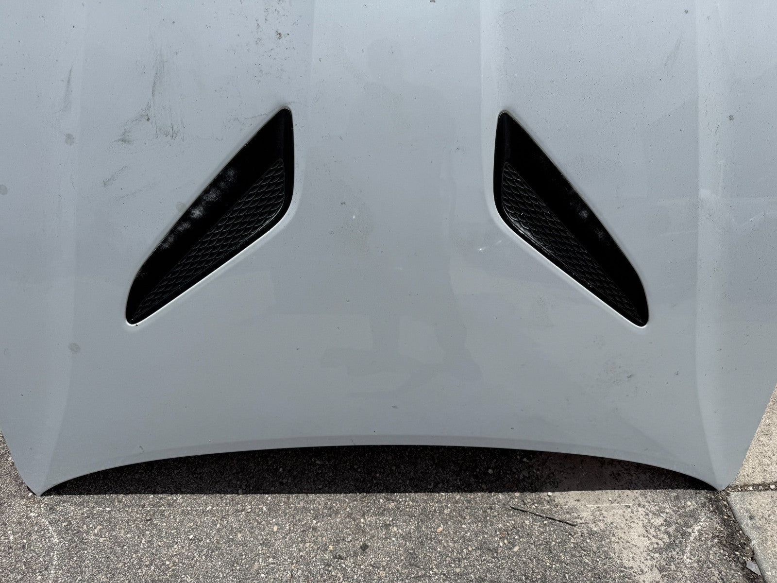 13 16 HYUNDAI GENESIS COUPE   HOOD BONNETT ASSEMBLY W/ ALL SCOOPS & TRIM OEM 3028