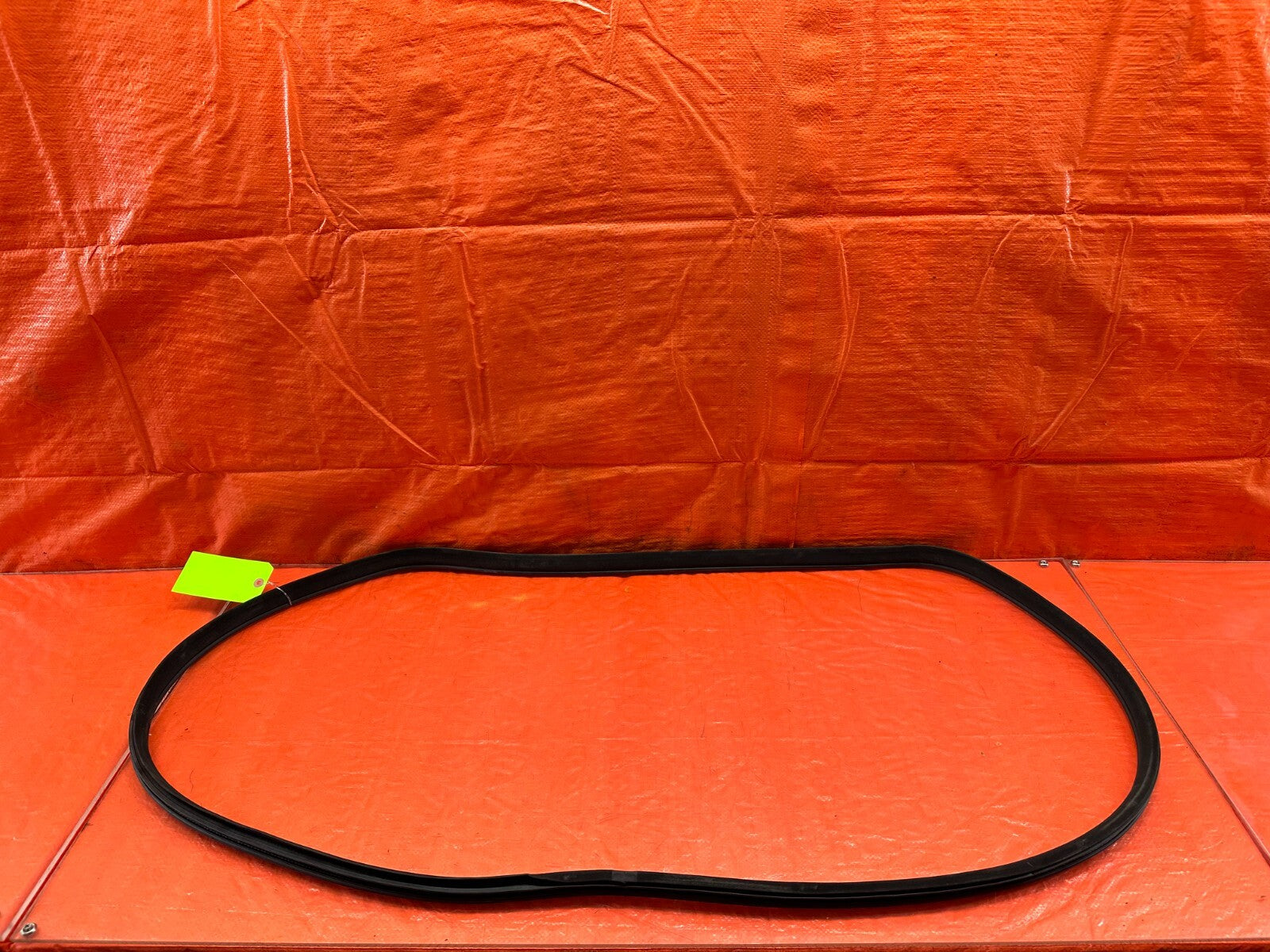 09 14 ACURA TSX   PASSENGER RIGHT REAR DOOR TO CHASSIS OPEN TRIM SEAL OEM 2330