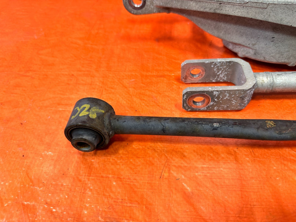 08 15 INFINITI G37 & Q60 COUPE RIGHT REAR CONTROL ARMS UPPER LOWER SET OF 3 3284