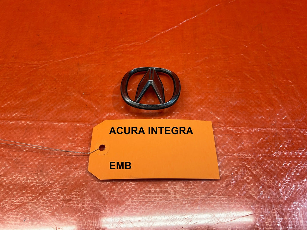 92 01 ACURA INTEGRA   ACURA " A " BADGE ORNAMENT INSIGNIA EMBLEM   OEM #1667