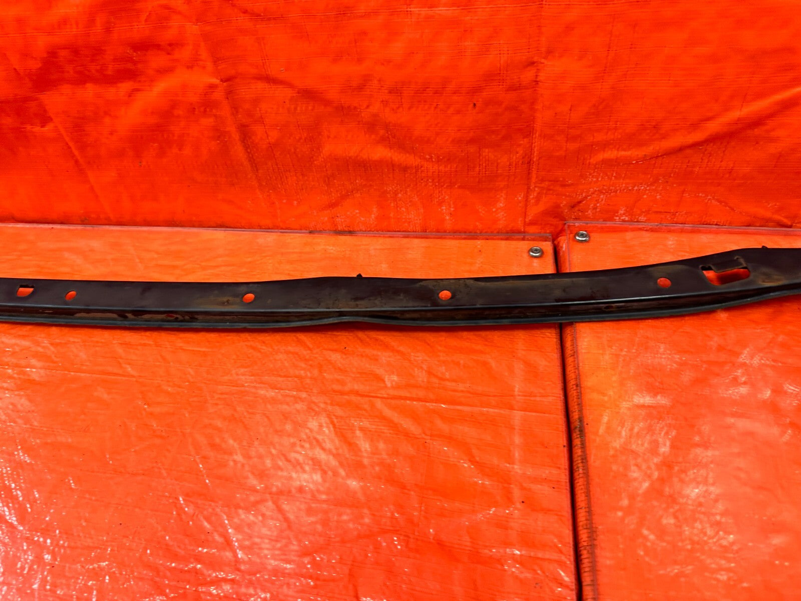 94 01 ACURA INTEGRA   2D REAR UPPER BUMPER BRACKET MOUNT BRACE SUPPORT BEAM 2685