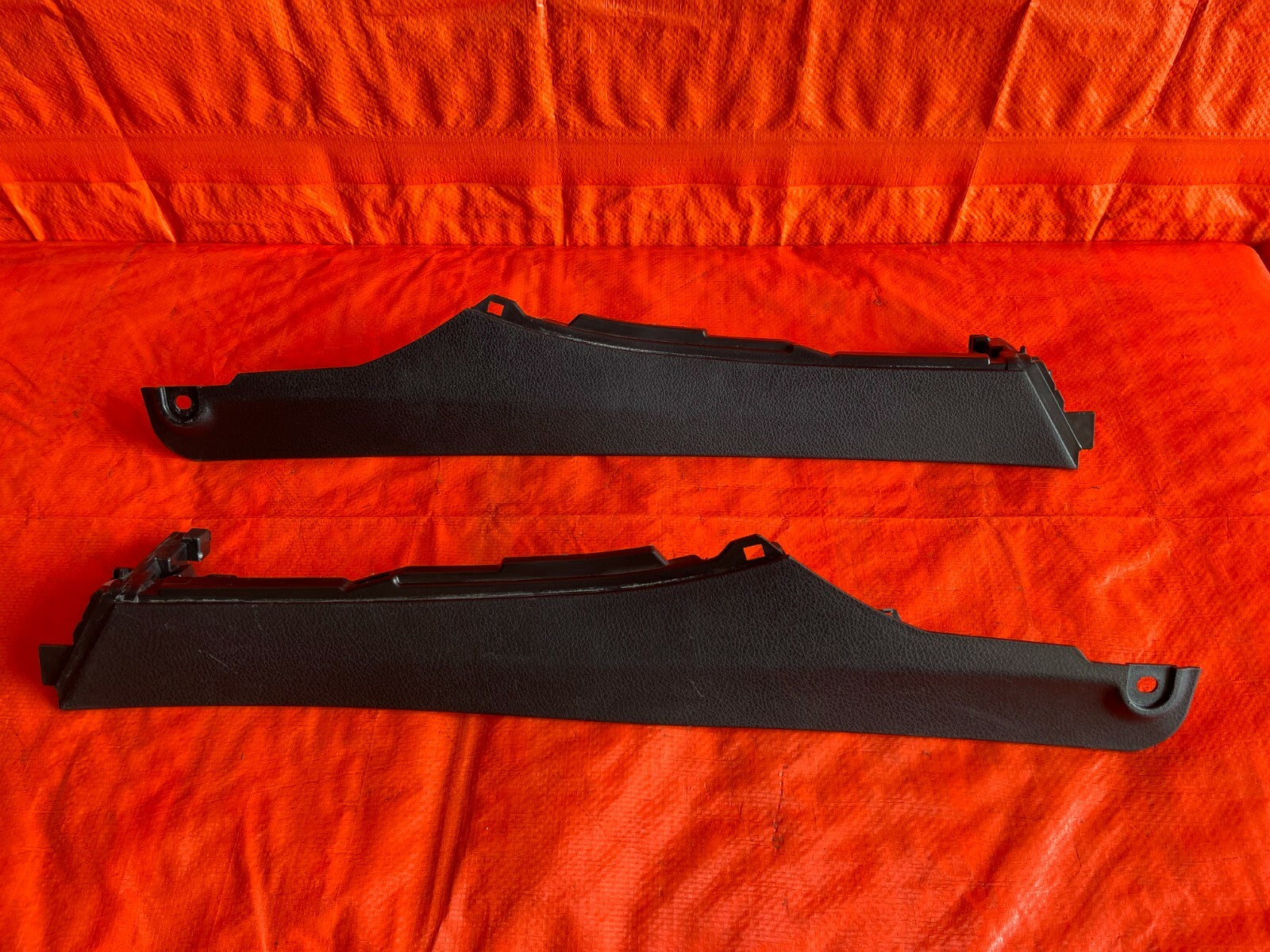 11 14 SUBARU IMPREZA WRX STI SEDAN   CENTER CONSOLE ARM REST TRIM LEFT RIGHT OEM3