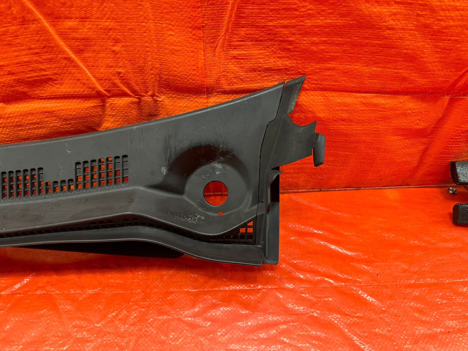 02 05 HONDA CIVIC SI EP3 HATCH   WIPER COWL TRIM   DRIVER LEFT SIDE OEM #2137