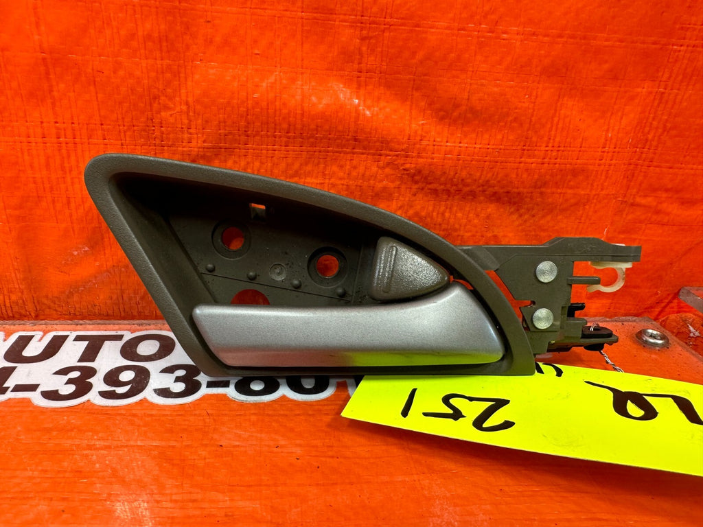 08 12 HONDA ACCORD SEDAN   PASSENGER RIGHT REAR   INTERIOR DOOR HANDLE   OEM 2515