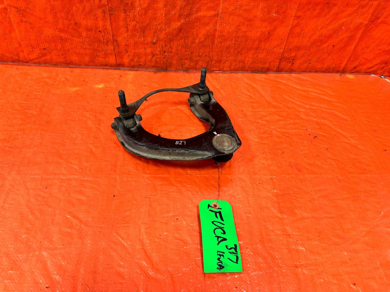 90 91 HONDA CIVIC HATCHBACK   DRIVER LEFT FRONT UPPER CONTROL ARM   OEM 3170