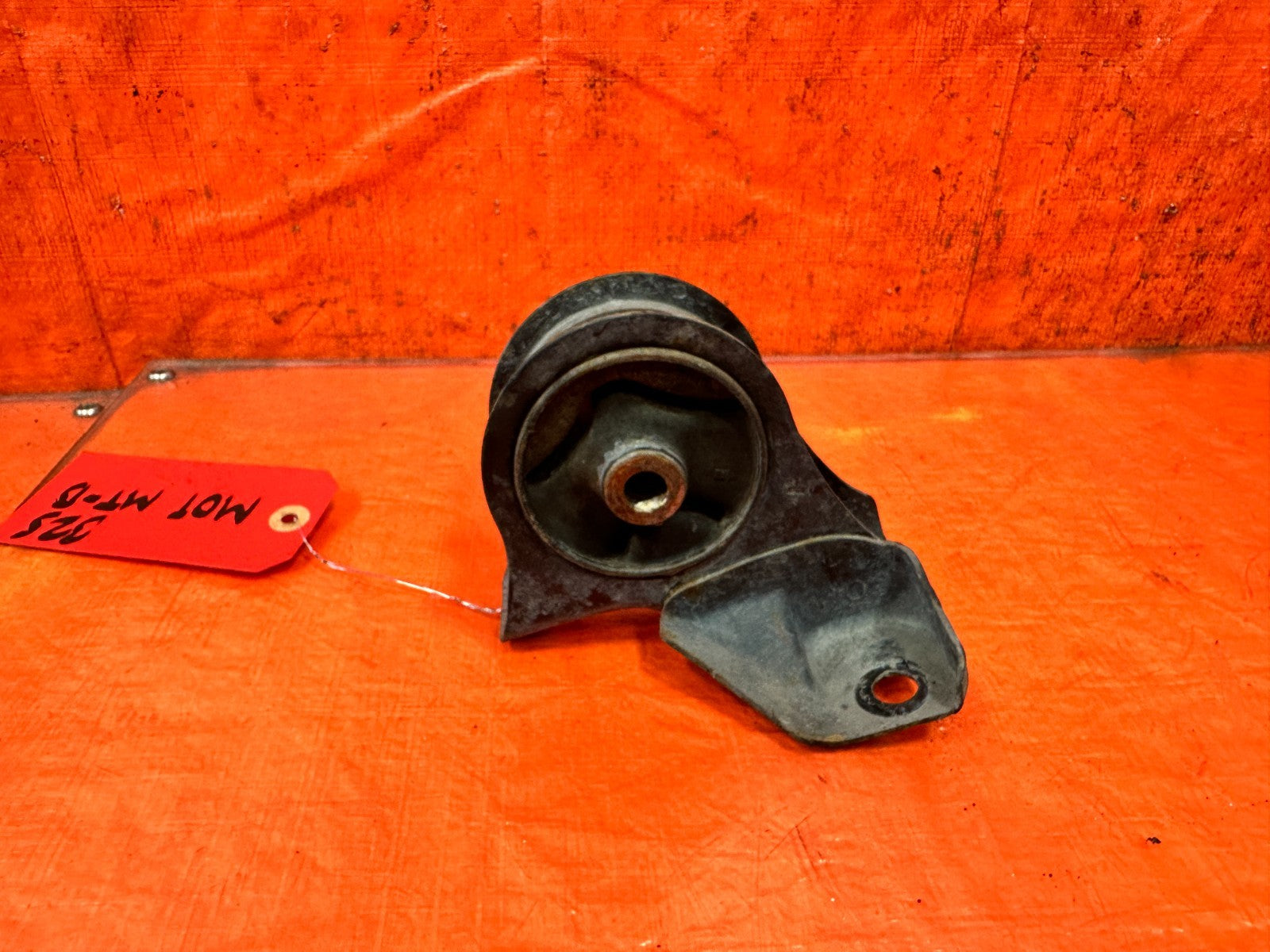 90 91 HONDA CIVIC HATCHBACK SI   D16A6 5 SPEED MANAUL ENGINE MOTOR MOUNT OEM 3257