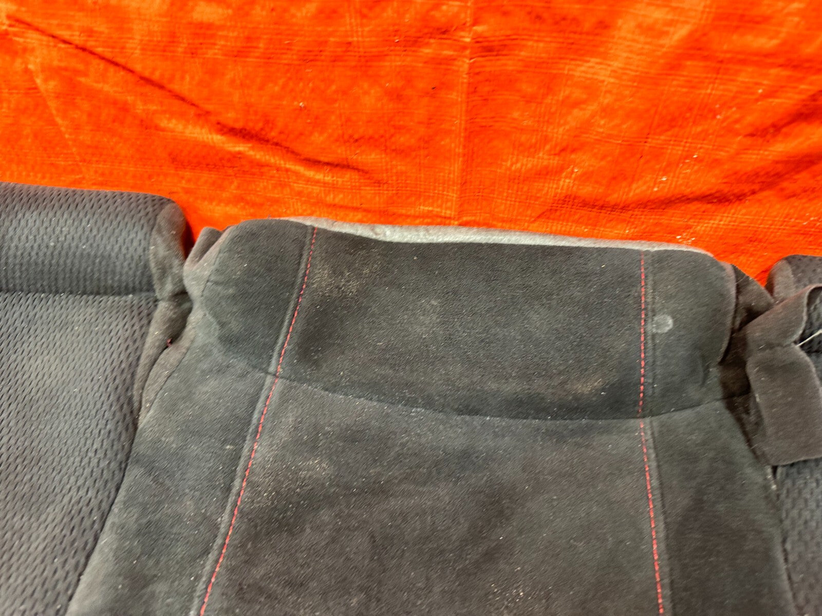 07 08 HONDA CIVIC SI SEDAN    REAR LOWERR SEAT SKIN COVER FABRIC CLOTH   2828