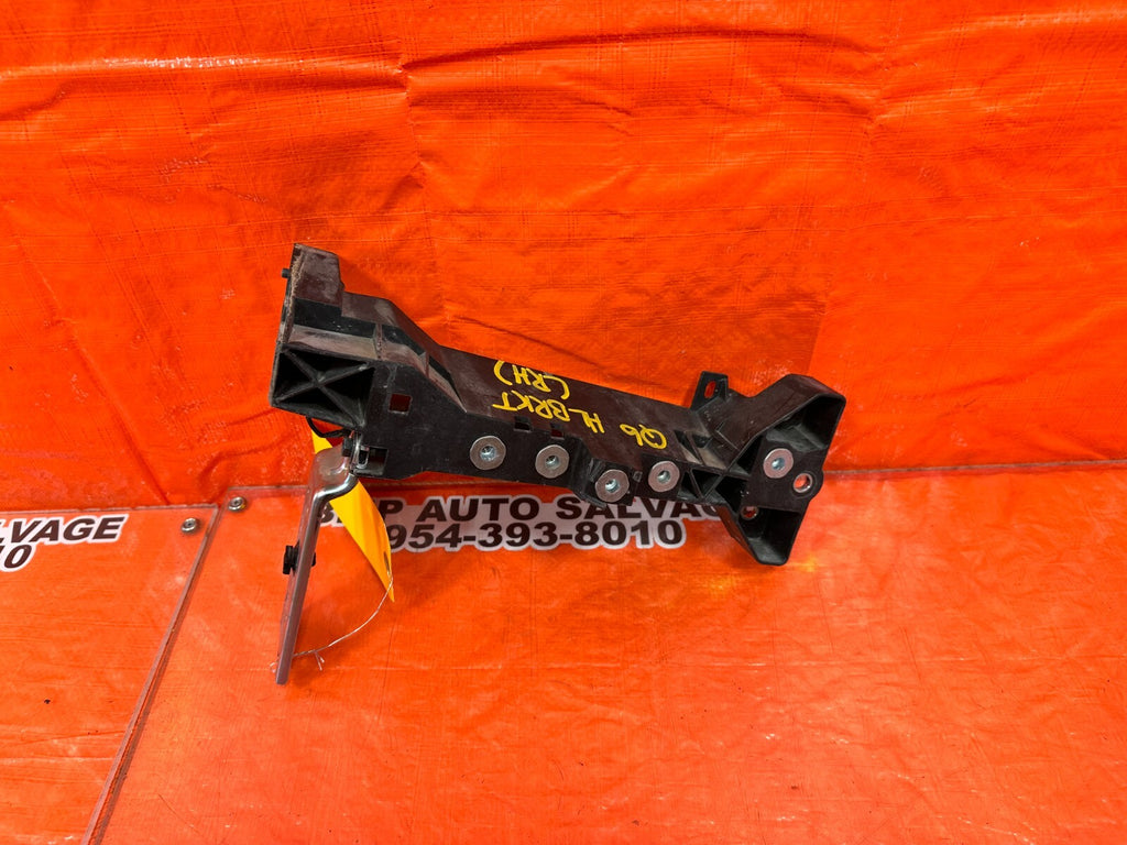 17 20 INFINITI Q60   PASSENGER RIGHT RADIATOR SUPPORT BRACKET   OEM FACTORY #Q60