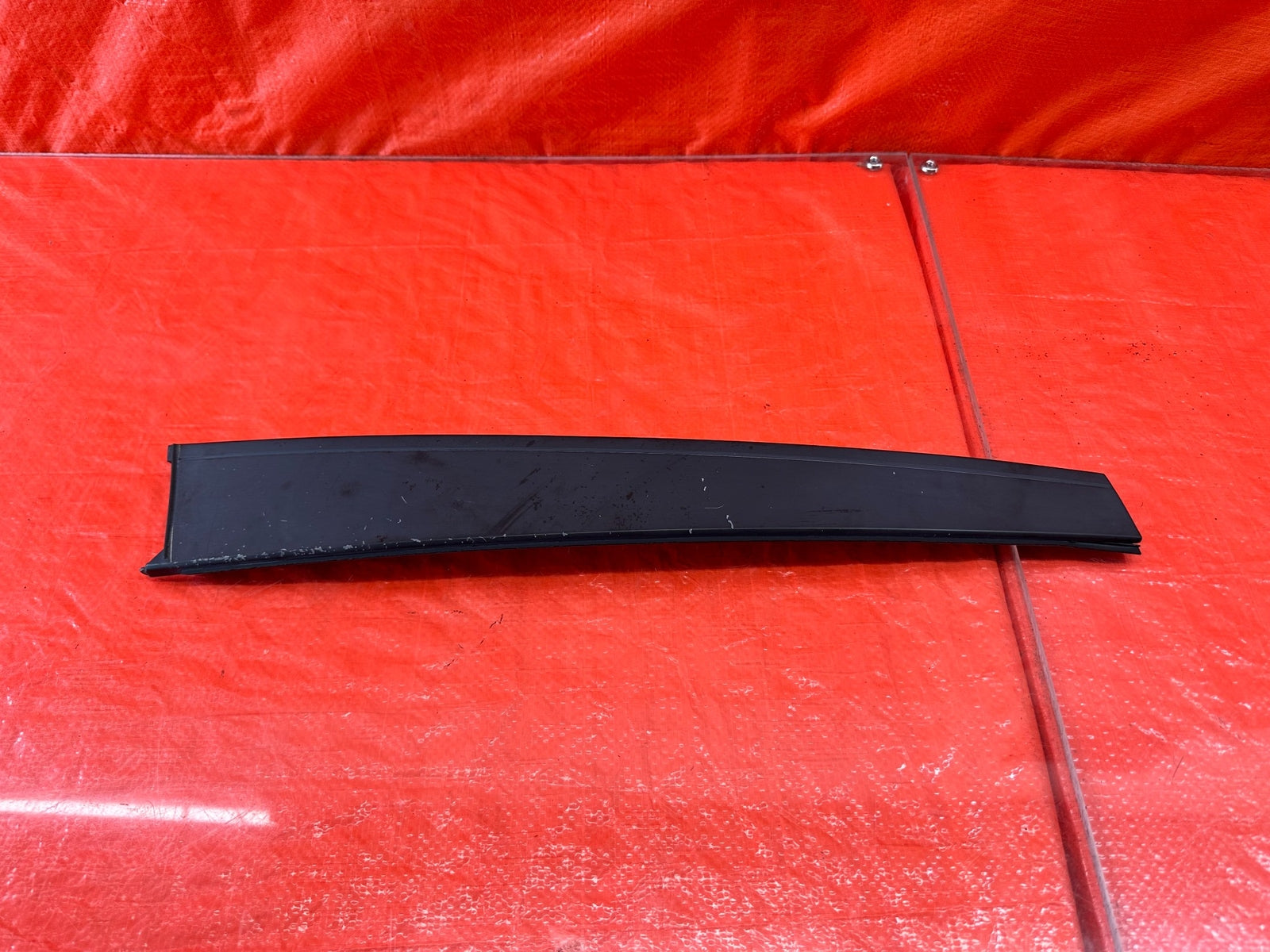 95 98 HONDA ODYSSEY   DRIVER LEFT FRONT DOOR SASH TRIM   OEM FACTORY #1930