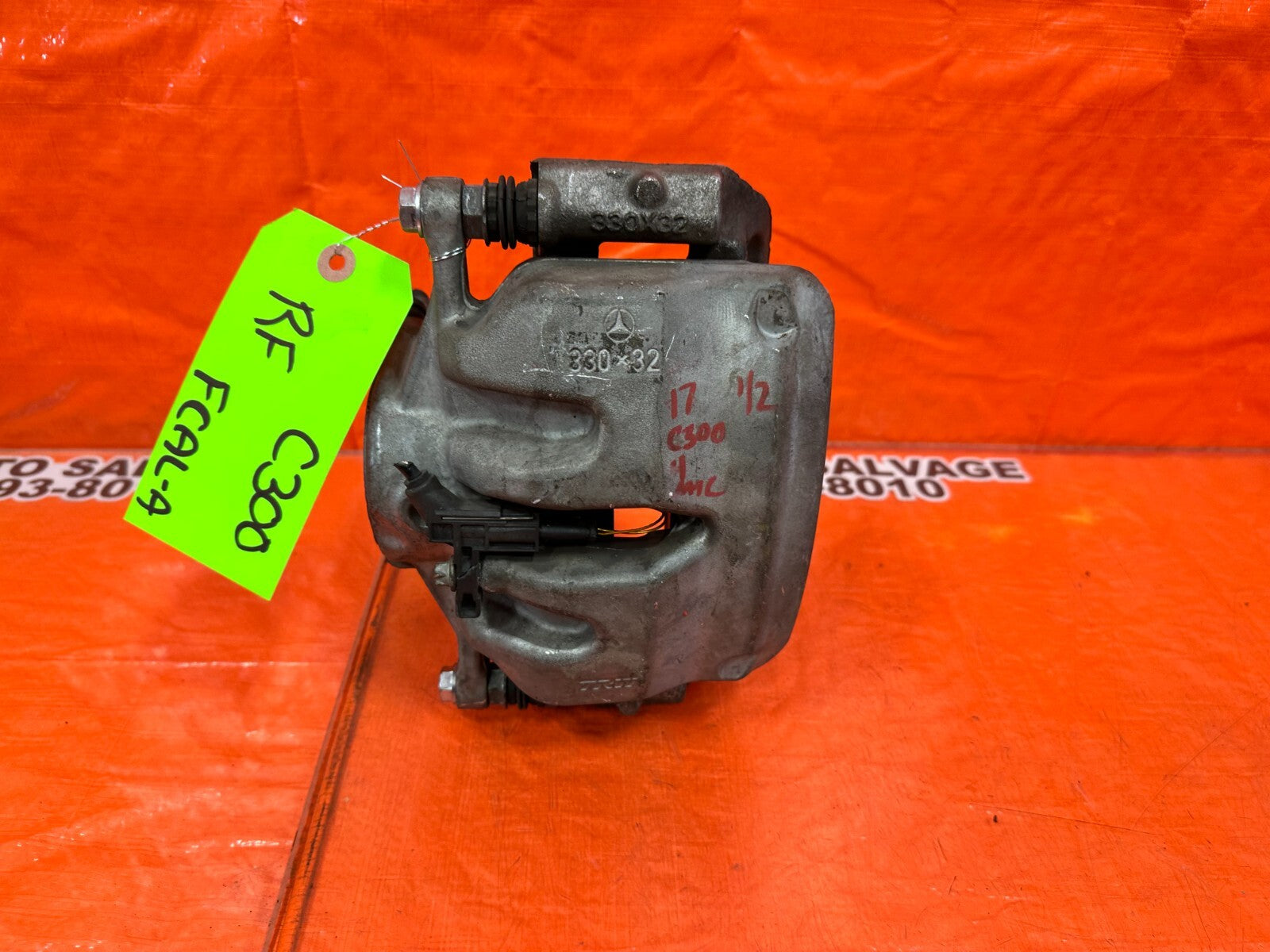 15 20 MERCEDES BENZ   W205   C300   NON SPORT   RIGHT FRONT BRAKE CALIPER OEM 26