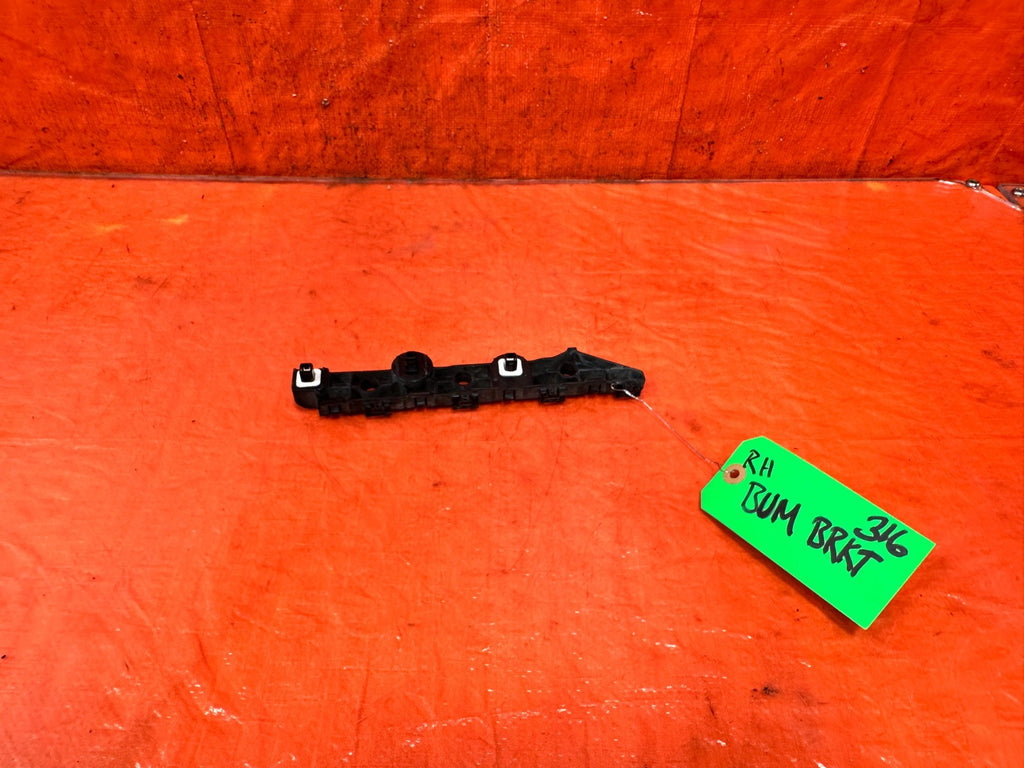 16 24 INFINITI Q50   RIGHT REAR BUMPER BRACKET   OEM 3160