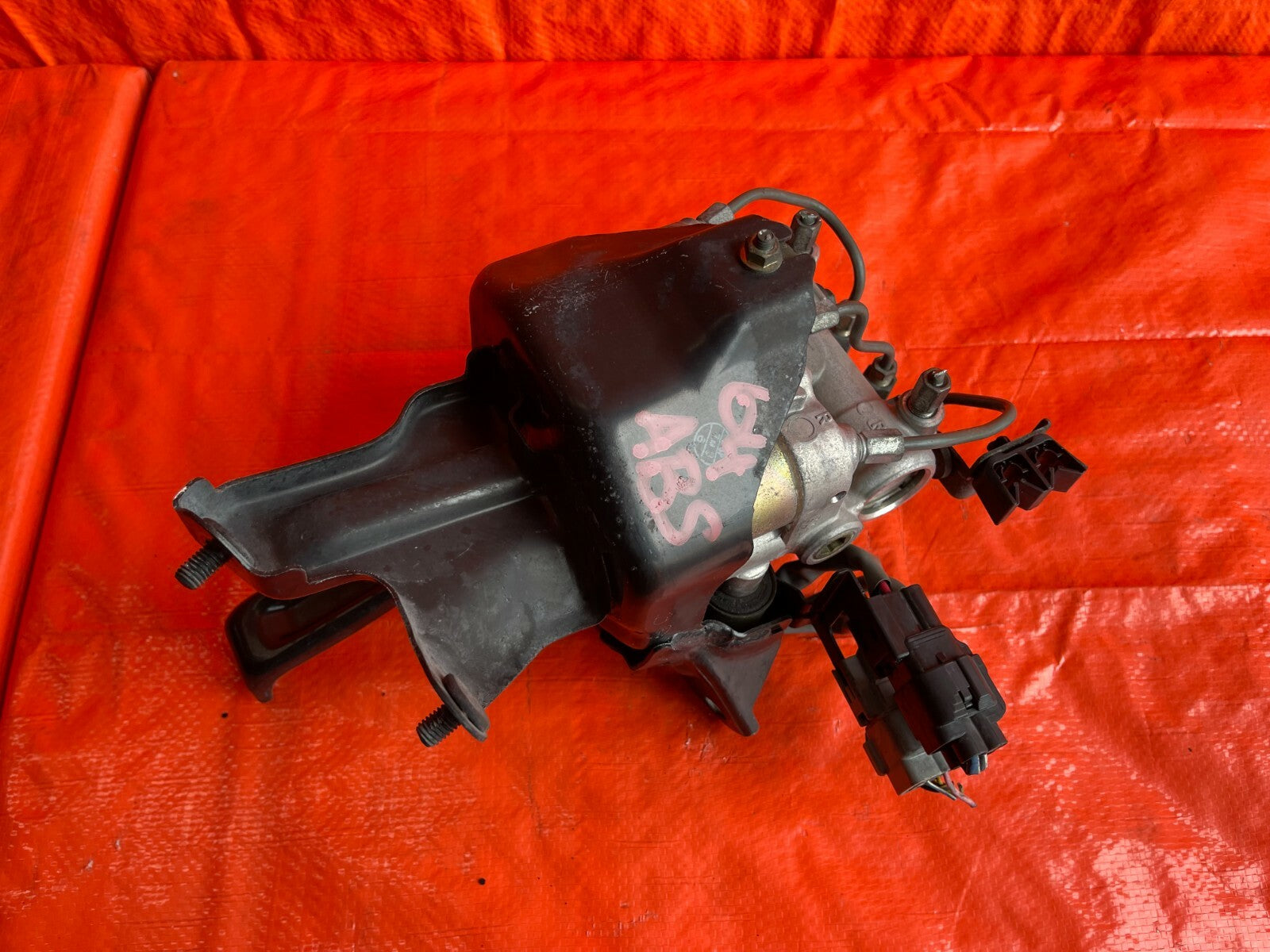 1992 92 LEXUS SC300 SC400   NON TRACTION CONTROL MODEL   ABS PUMP MODULATOR #647