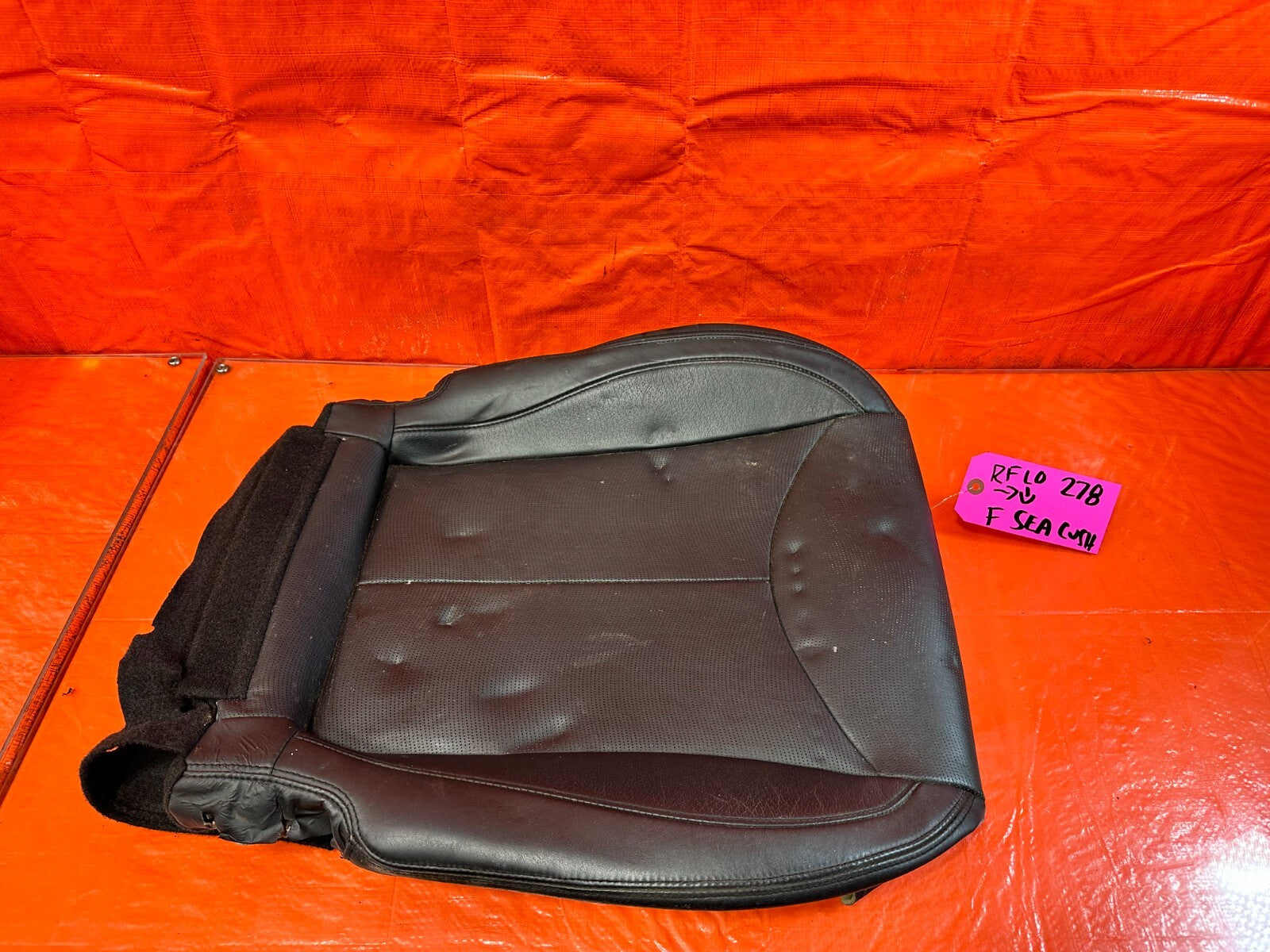 11 15 INFINITI G37 CONVERTIBLE   PASSENGER RIGHT FRONT LOWER SEAT COVER SKIN OEM0