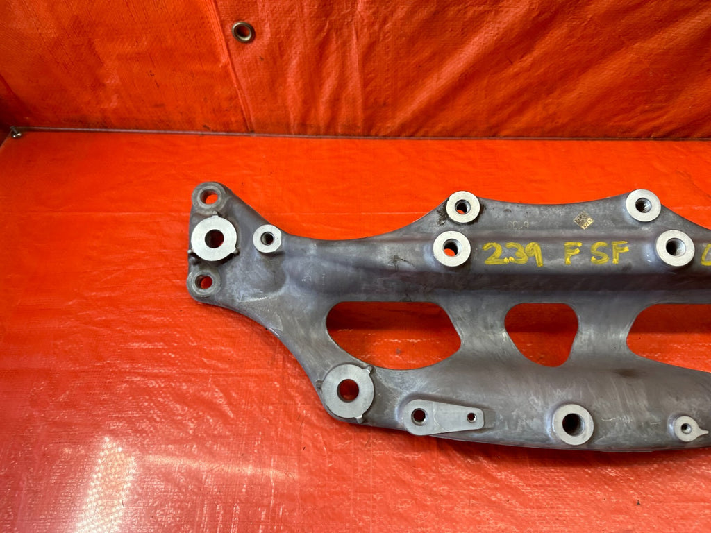 08 12 HONDA ACCORD SEDAN 2.4L FRONT SUB FRAME CROSS MEMBER ALUMINUM BRACKET #2395