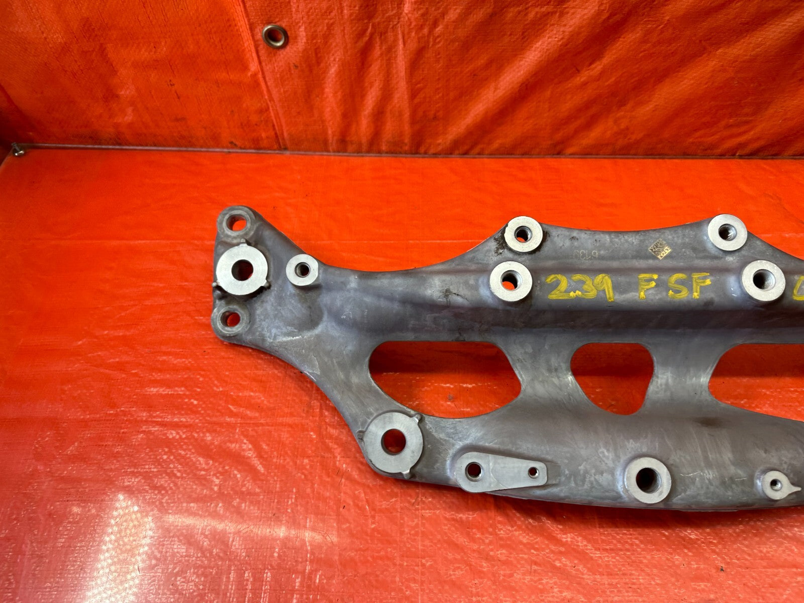 08 12 HONDA ACCORD SEDAN 2.4L FRONT SUB FRAME CROSS MEMBER ALUMINUM BRACKET #2395