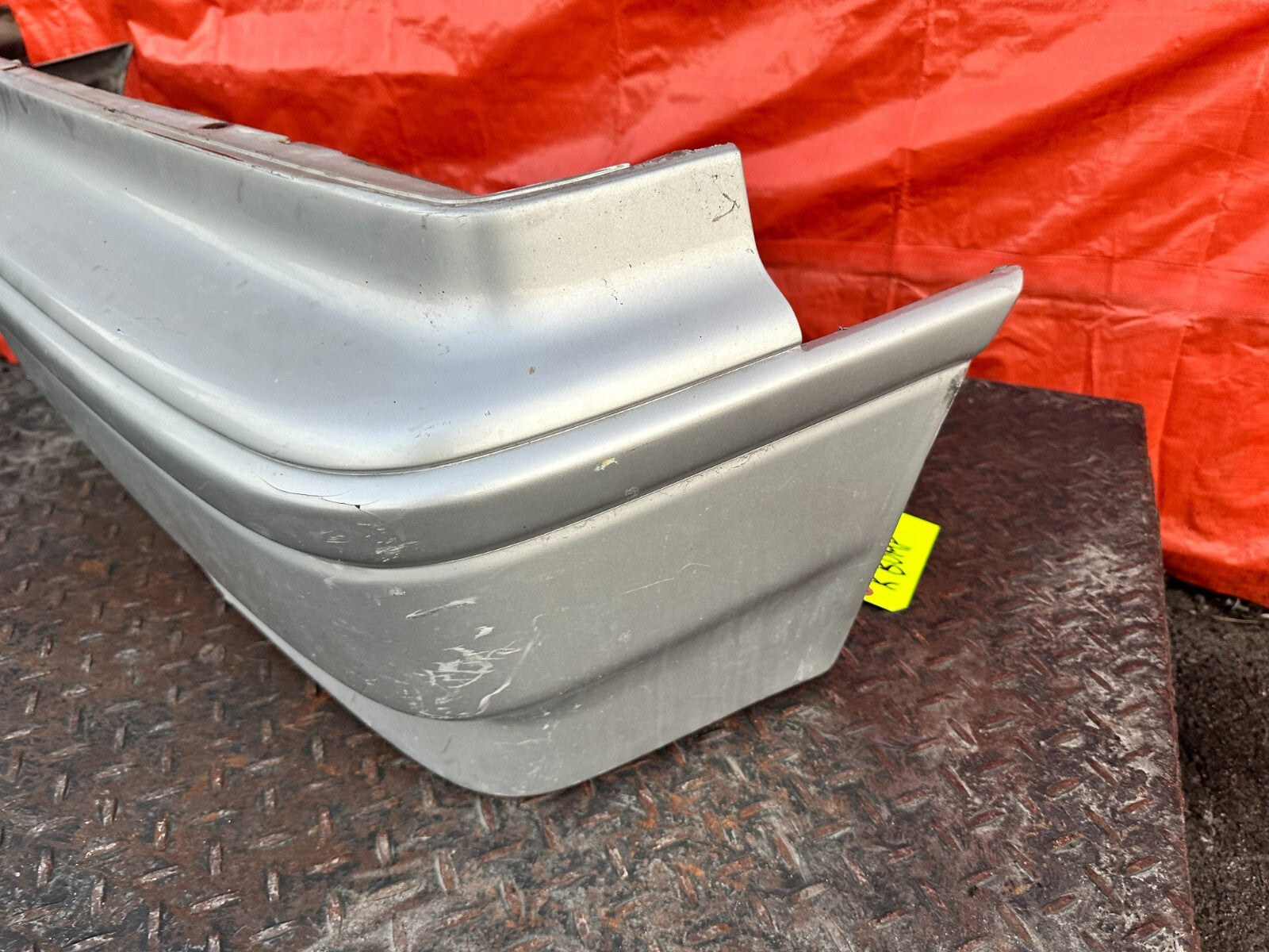 88 89 HONDA CRX   REAR BUMPER COVER   WHITE COLOR   OEM FACTORY #2777