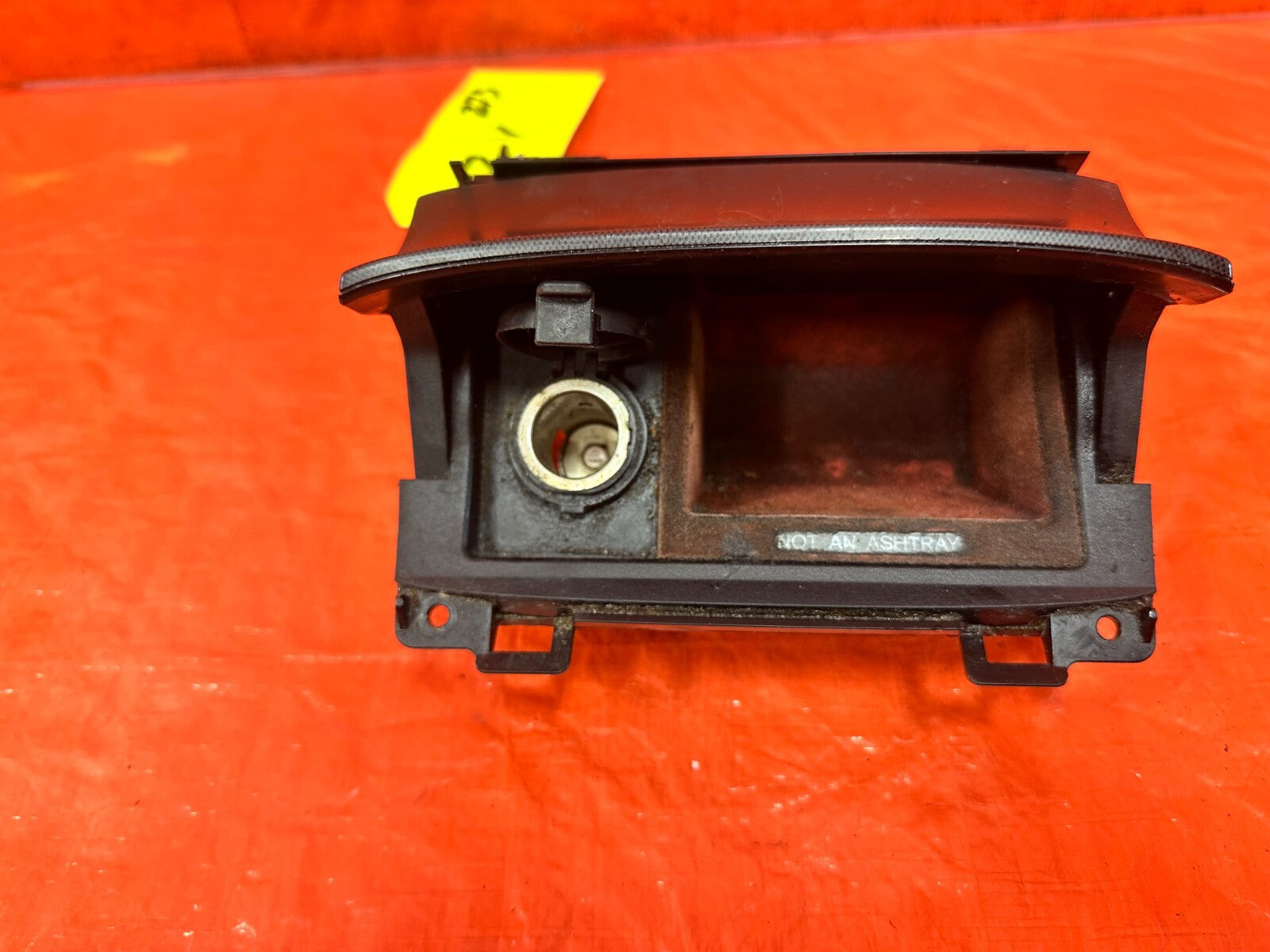 06 08 ACURA TSX   LOWER CENTER CONSOLE CUBBY STORAGE W/ 12V SOCKET   OEM 2755