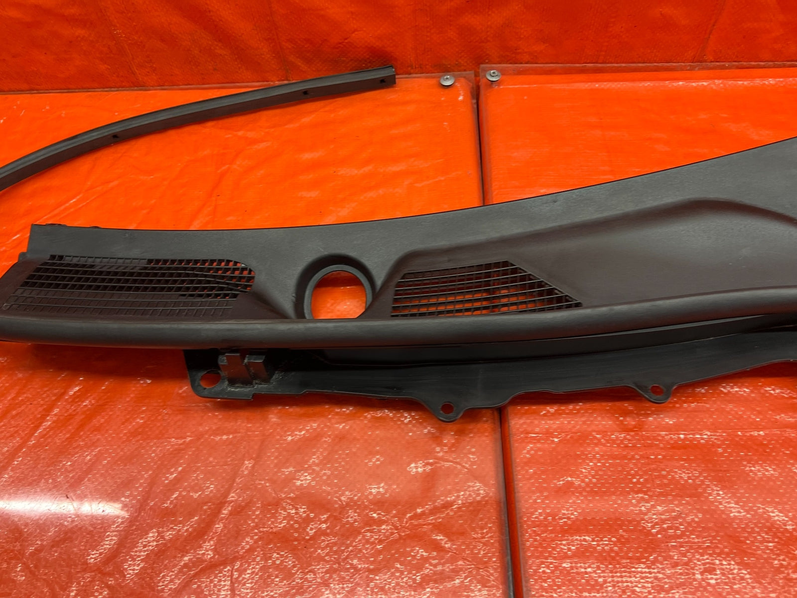08 15 INFINITI G37 & Q60   2D COUPE   WIPER COWL TRIM   LEFT SIDE   OEM #1696