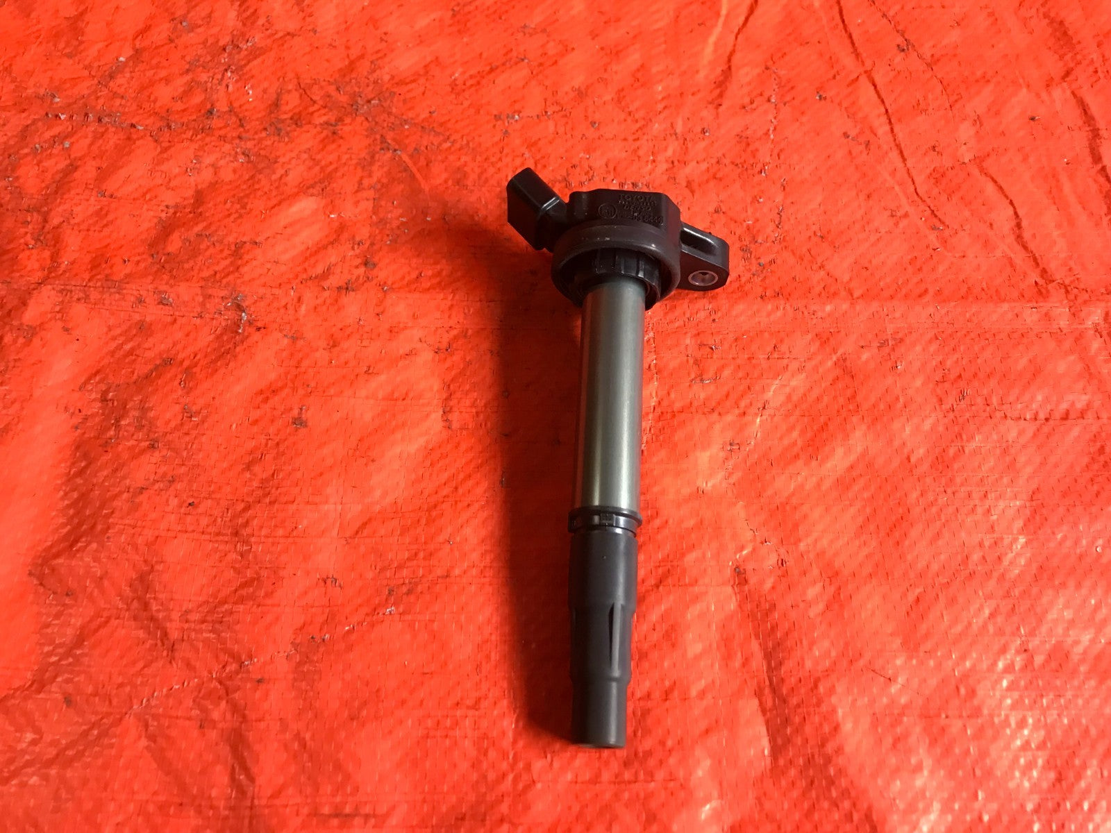 OEM 2012 12 TOYOTA PRIUS SPARK PLUG IGNITION COIL PACK   90919 022500