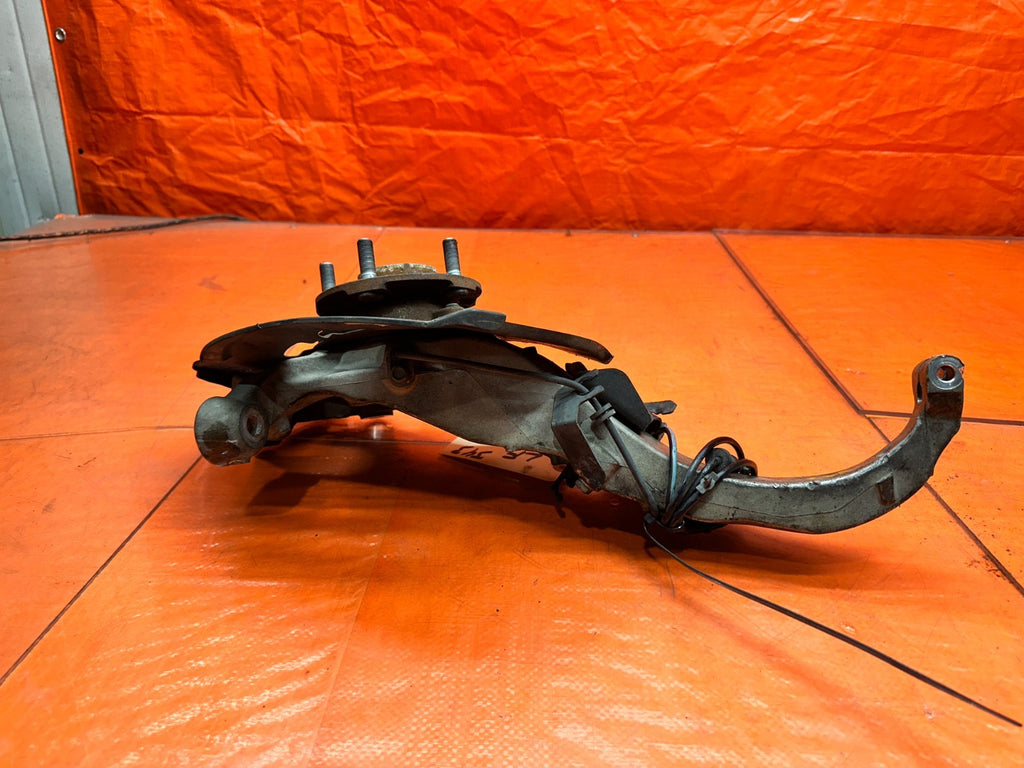14-15 INFINITI Q50 RWD DRIVER LEFT FRONT SUSPENSION KNUCKLE SPINDLE HUB OEM 3436