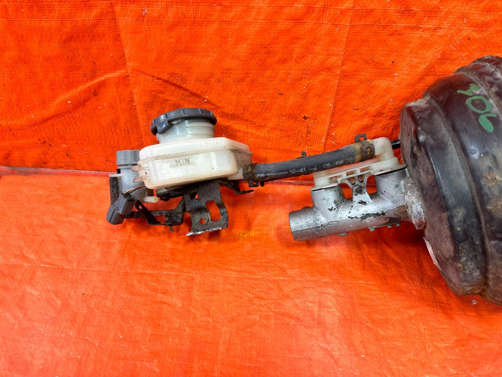 02 05 HONDA CIVIC SI EP3 HATCHBACK   BRAKE BOOSTER & MASTER CYLINDER OEM #3062