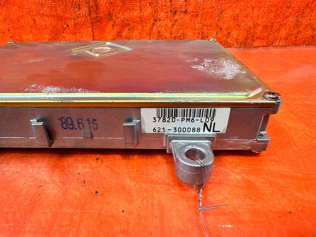 90 91 HONDA CIVIC HATCHBACK SI 5 SPEED MANUAL ENGINE COMPUTE ECU 37820 PM6 L094