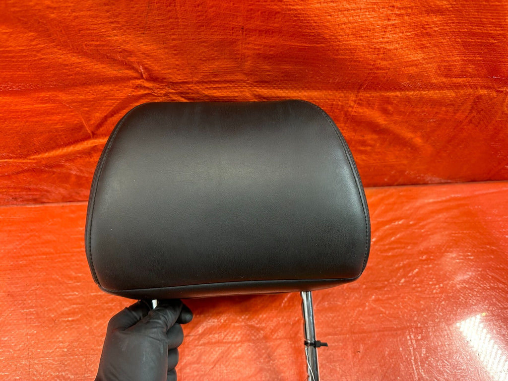 09 13 INFINITI  G37 SEDAN   FRONT SEAT HEAD REST   LEFT OR RIGHT OEM FACTORY 2381