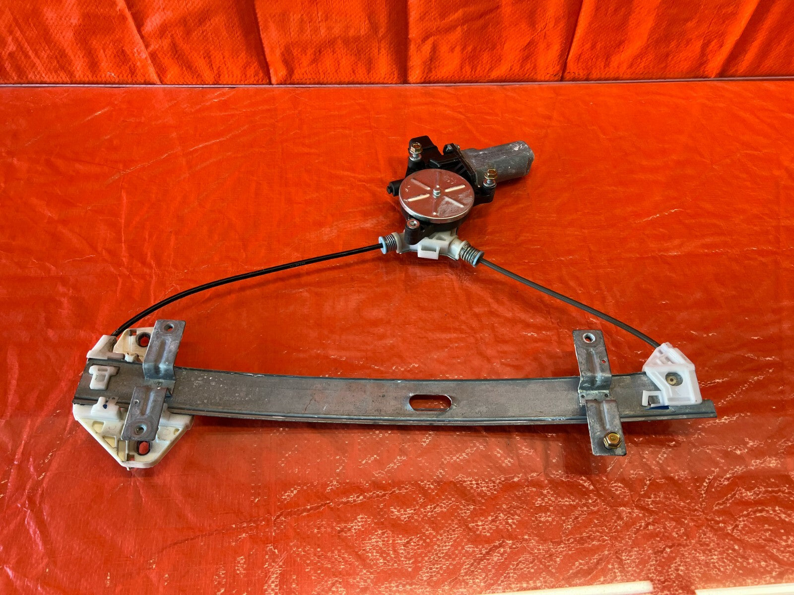 04 08 ACURA TL   PASSENGER RIGHT REAR   WINDOW REGULATOR W/ MOTOR   OEM OE #1068