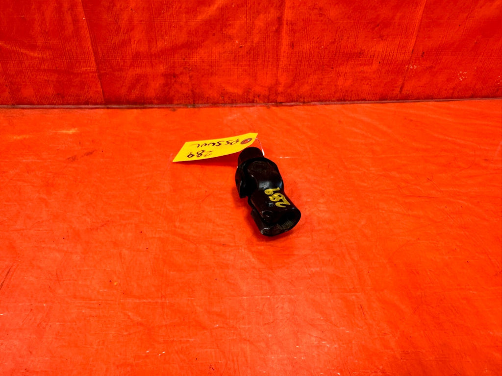 14 20 INFINITI Q50 & 17 20 Q60   POWER STEERING SWIVEL U JOINT   OEM #2894