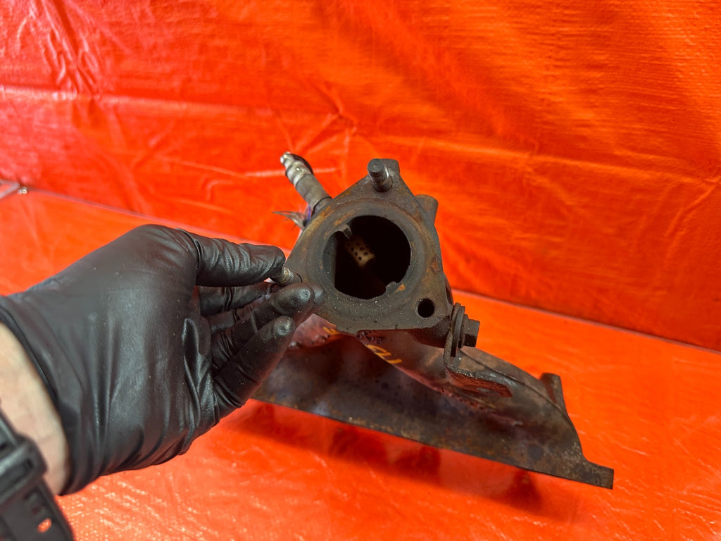 95 97 HONDA ODYSSEY   EXHAUST MANIFOLD HEADER W/ HEAT SHIELD   OEM FACTORY #19610