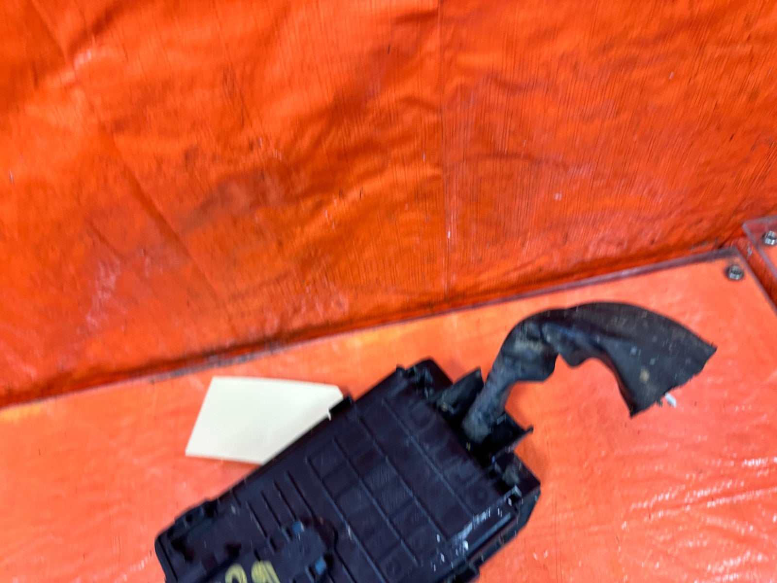 12 15 INFINITI G37 COUPE   EXTERIOR ENGINE BAY UNDER HOOD FUSE BOX PANEL OEM 3298