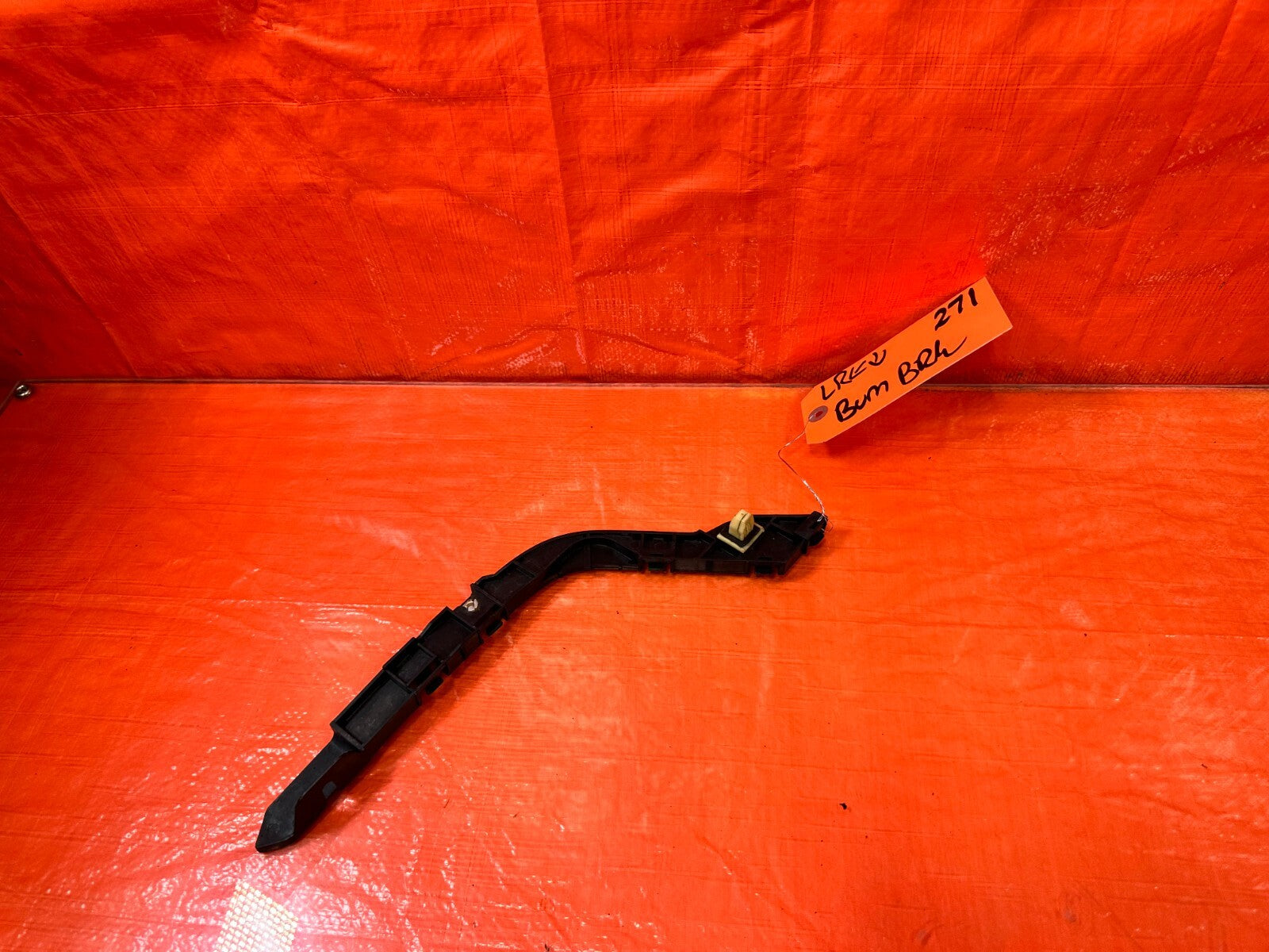 02 06 ACURA RSX   PASSENGER RIGHT REAR BUMPER BRACKET RETAINER CLIP   OEM #2715