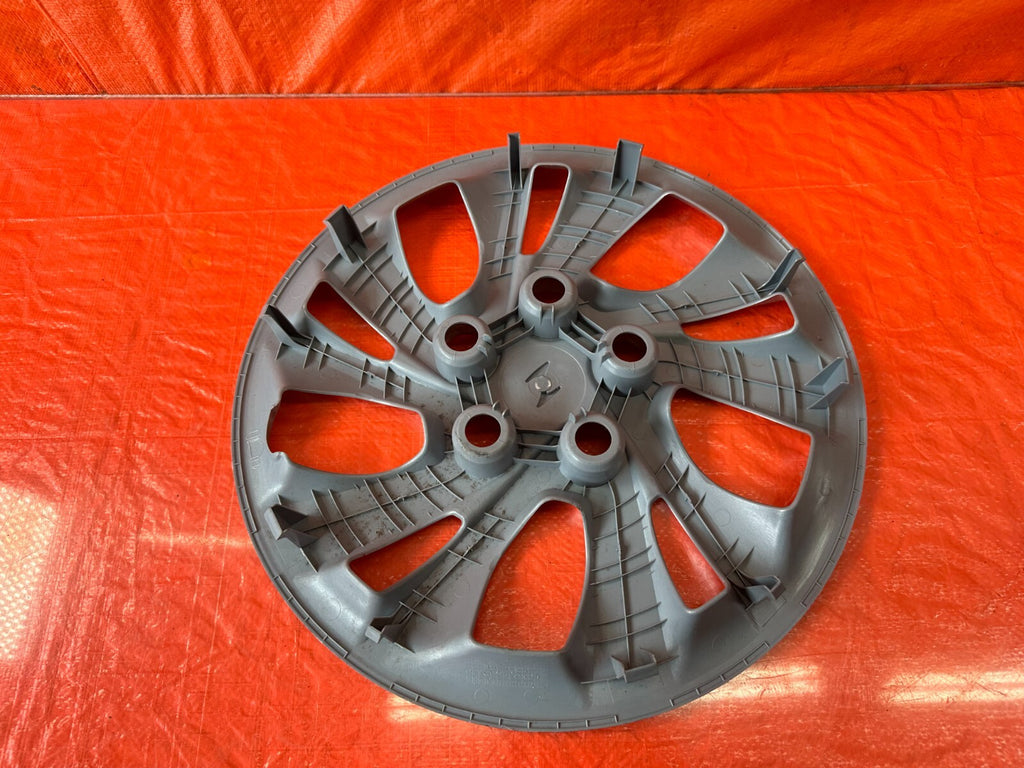 17 20 HYUNDAI ELANTRA NEW PLASTIC FACTORY HUB CAP WHEEL COVER TRIM 52960 F200018