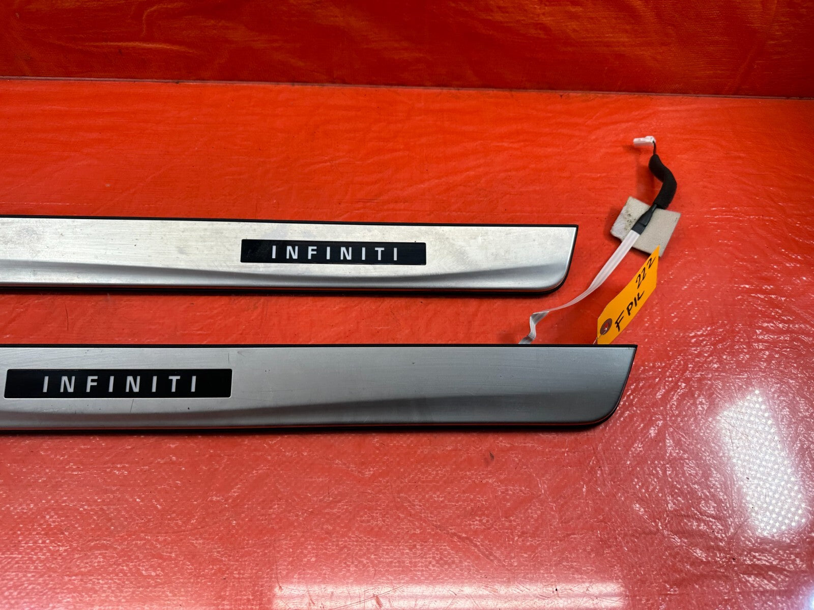 16 20 INFINITI Q50   ILLUMINATING FLOOR PILLAR SCUFF PLATE SET   OEM FACTORY 2223
