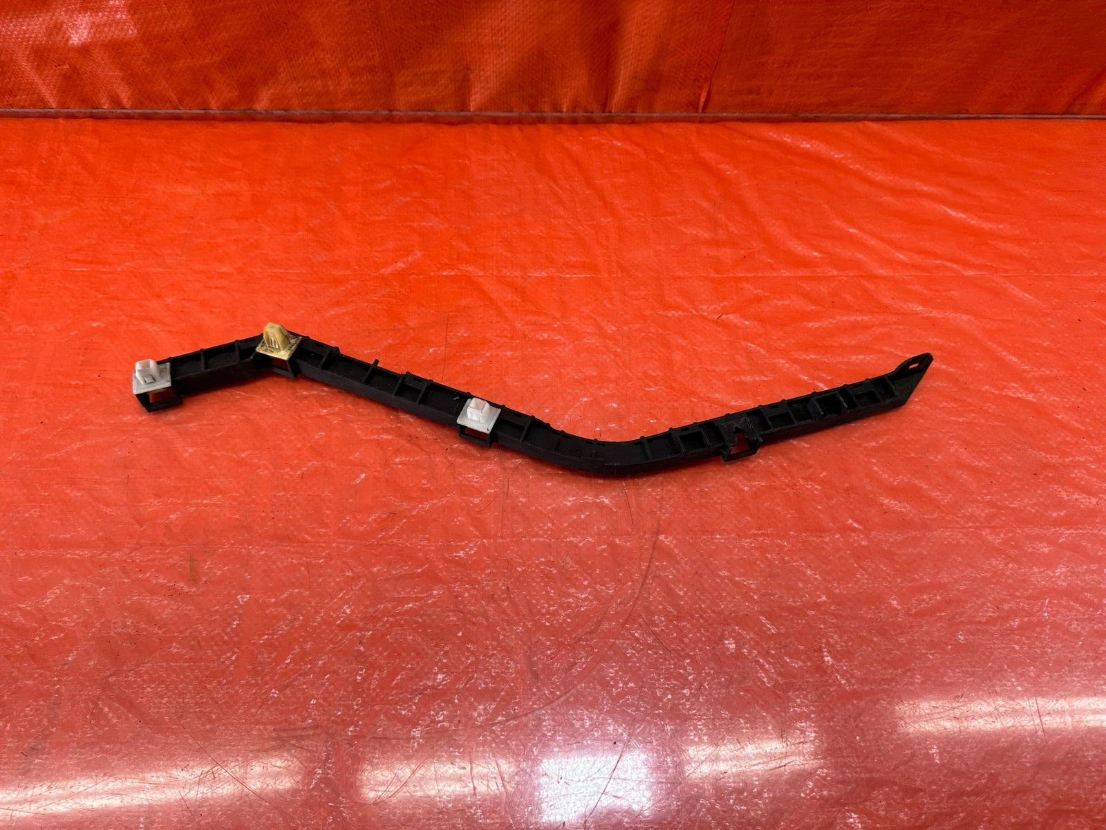 04 08 ACURA TSX   LEFT REAR   BUMPER BRACKET CLIP SPACER RETAINER   OEM #19614