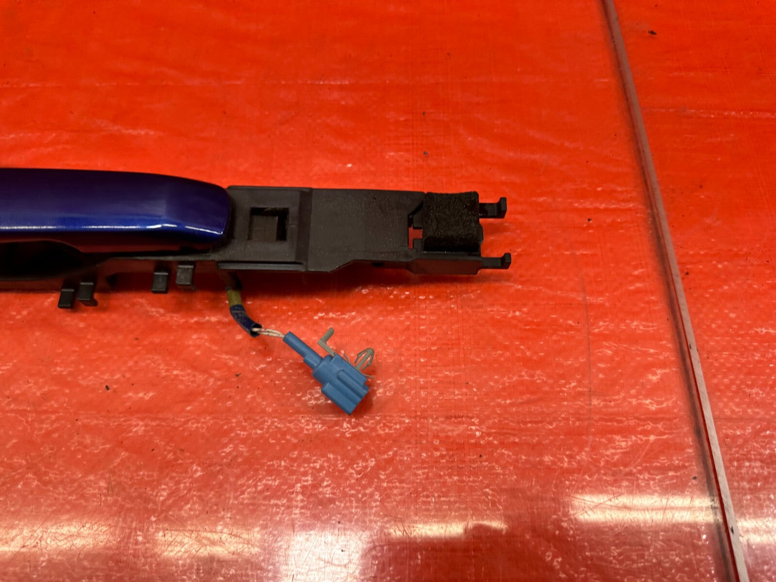 08 13 INFINITI G37 COUPE 2D   RIGHT FRONT EXTERIOR DOOR HANDLE BLACK   OEM #2074