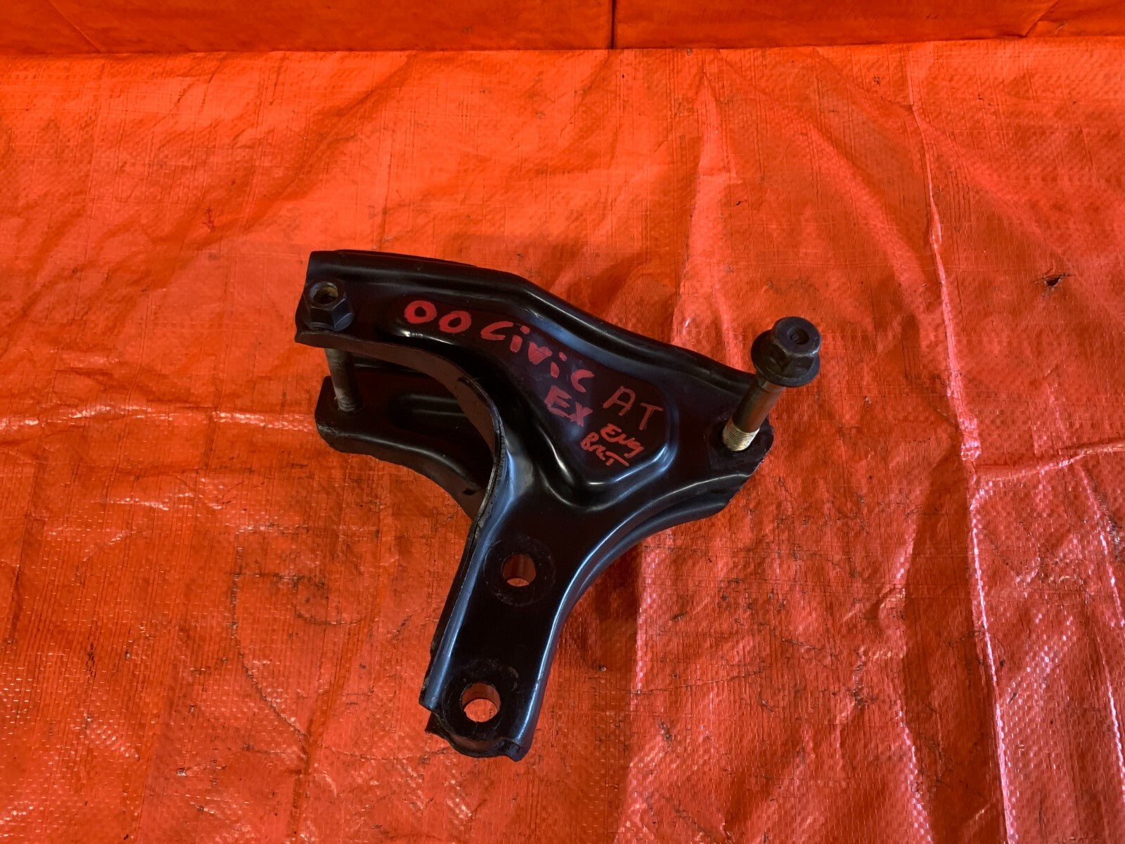 96 00 HONDA CIVIC EX COUPE   REAR TRANSMISSION BRACKET   AUTOMATIC AUTO A/T OEM0